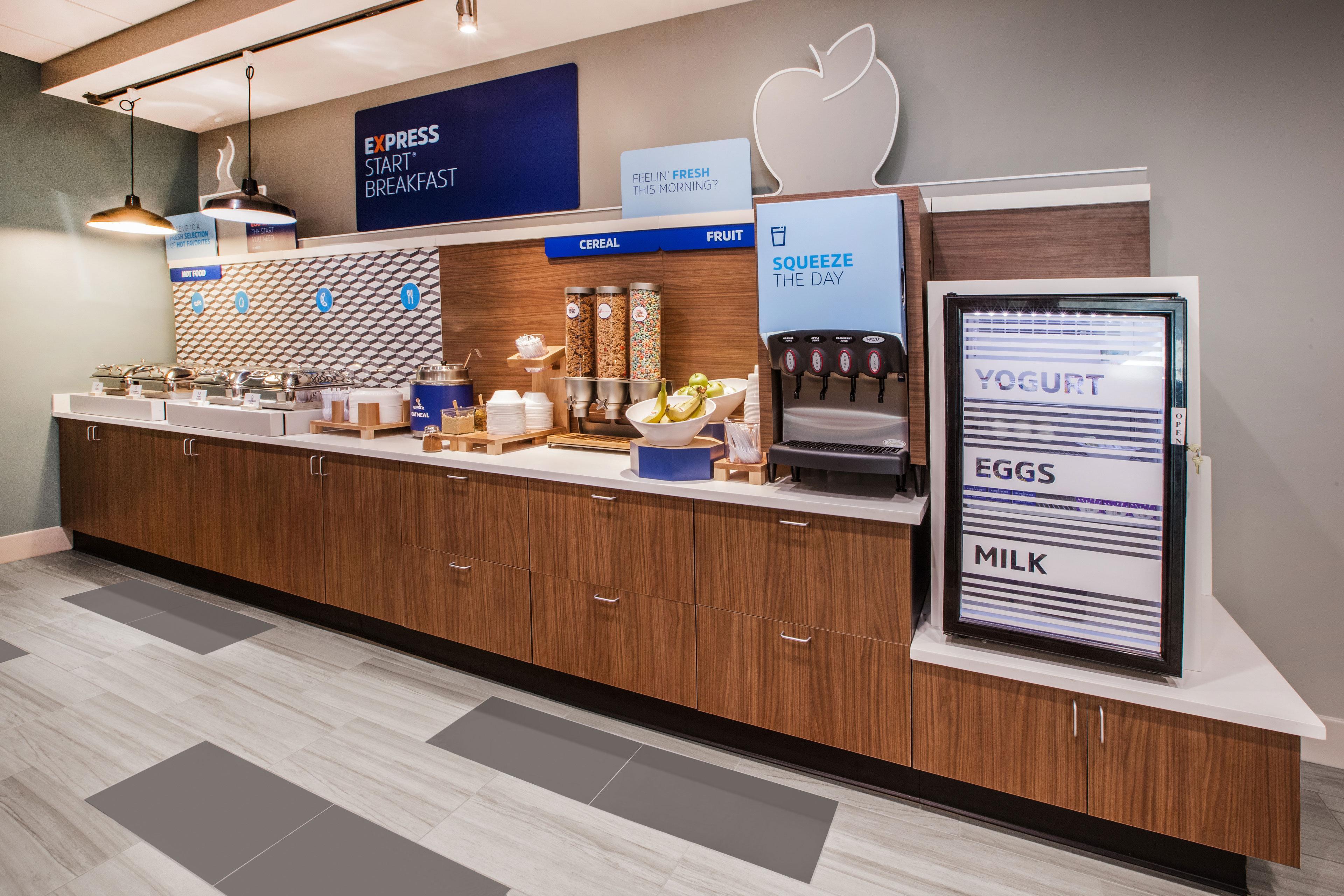 Holiday Inn Express Hotel & Suites Glasgow By Ihg Экстерьер фото