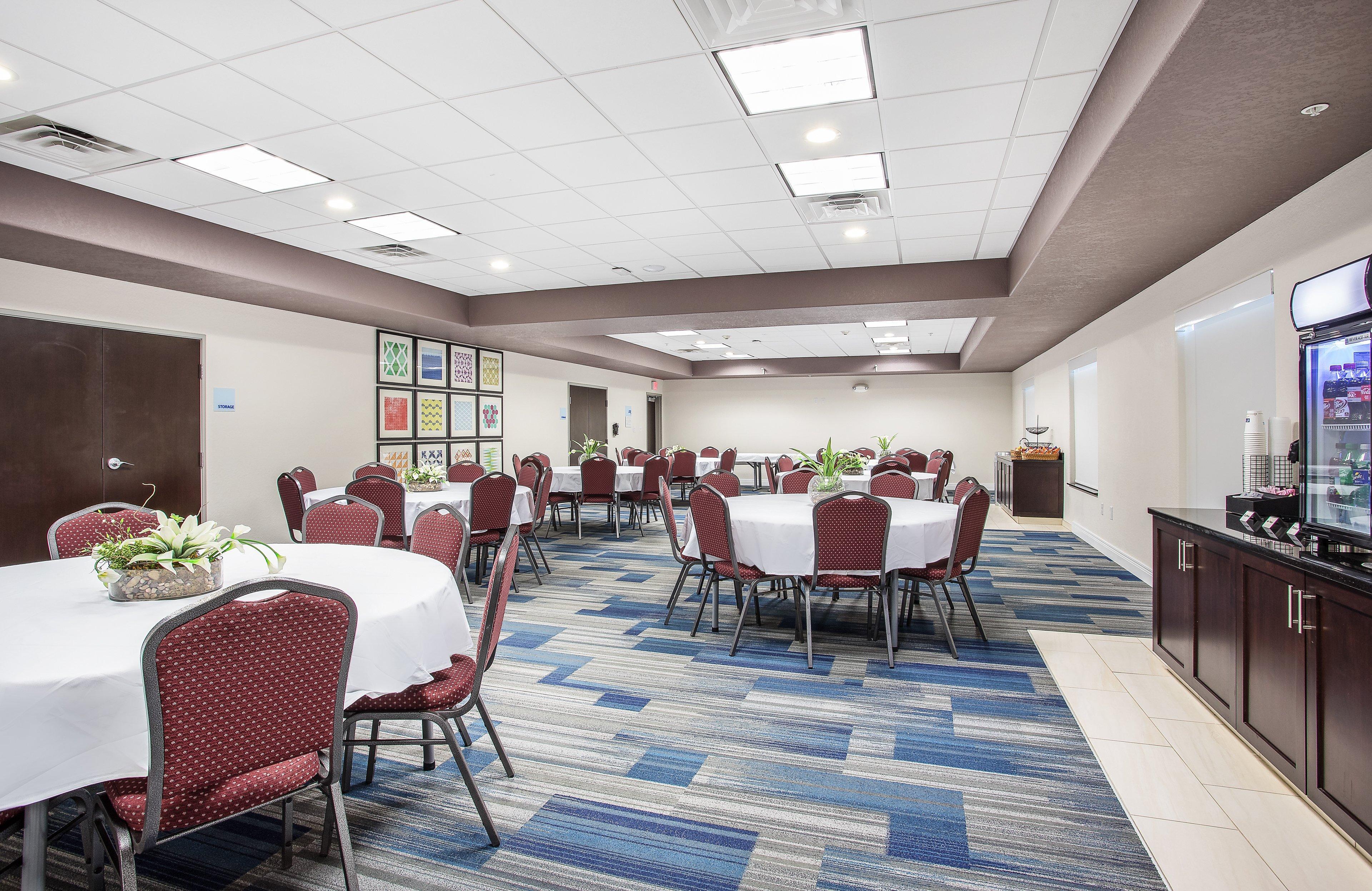 Holiday Inn Express Hotel & Suites Glasgow By Ihg Экстерьер фото