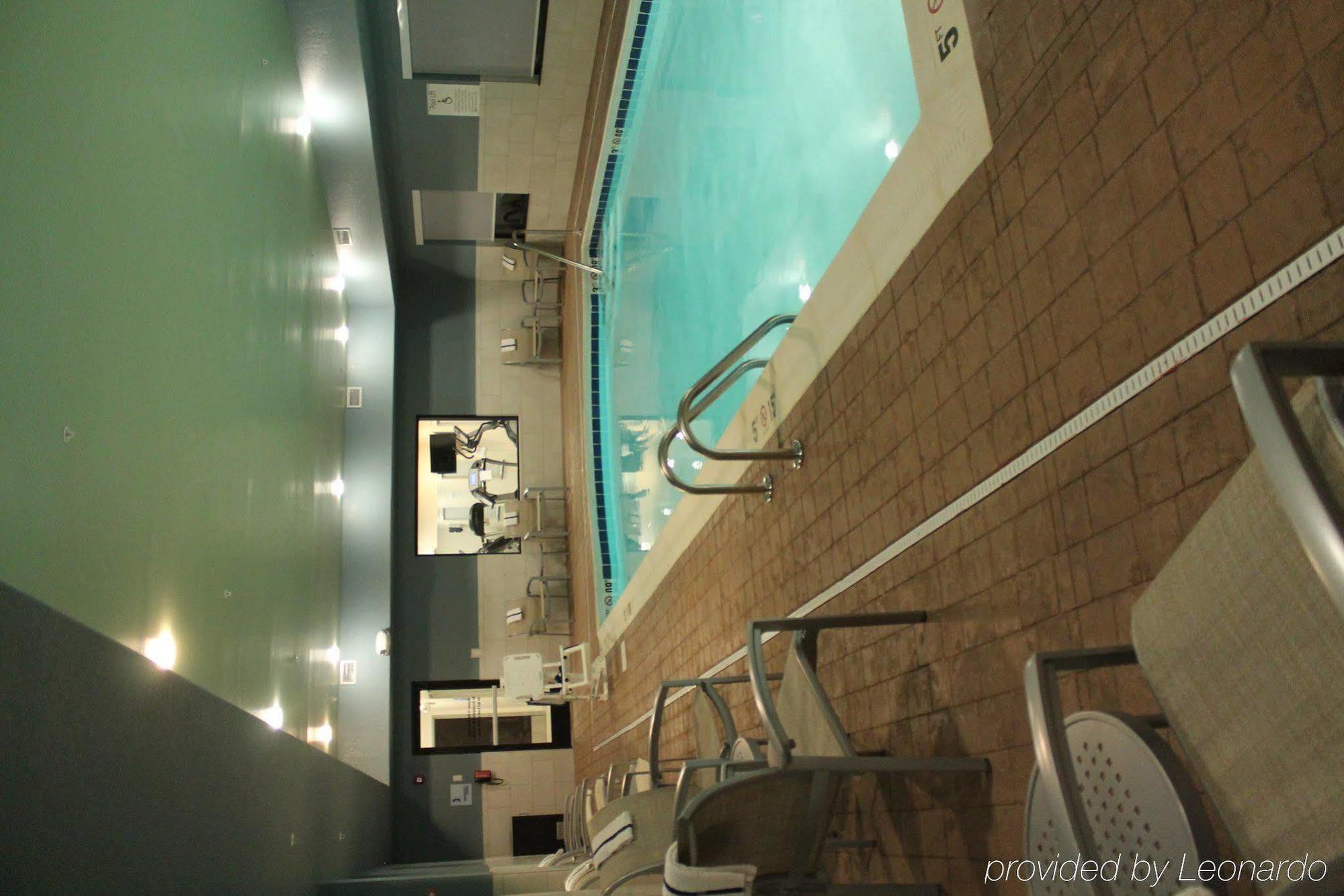 Holiday Inn Express Hotel & Suites Glasgow By Ihg Экстерьер фото