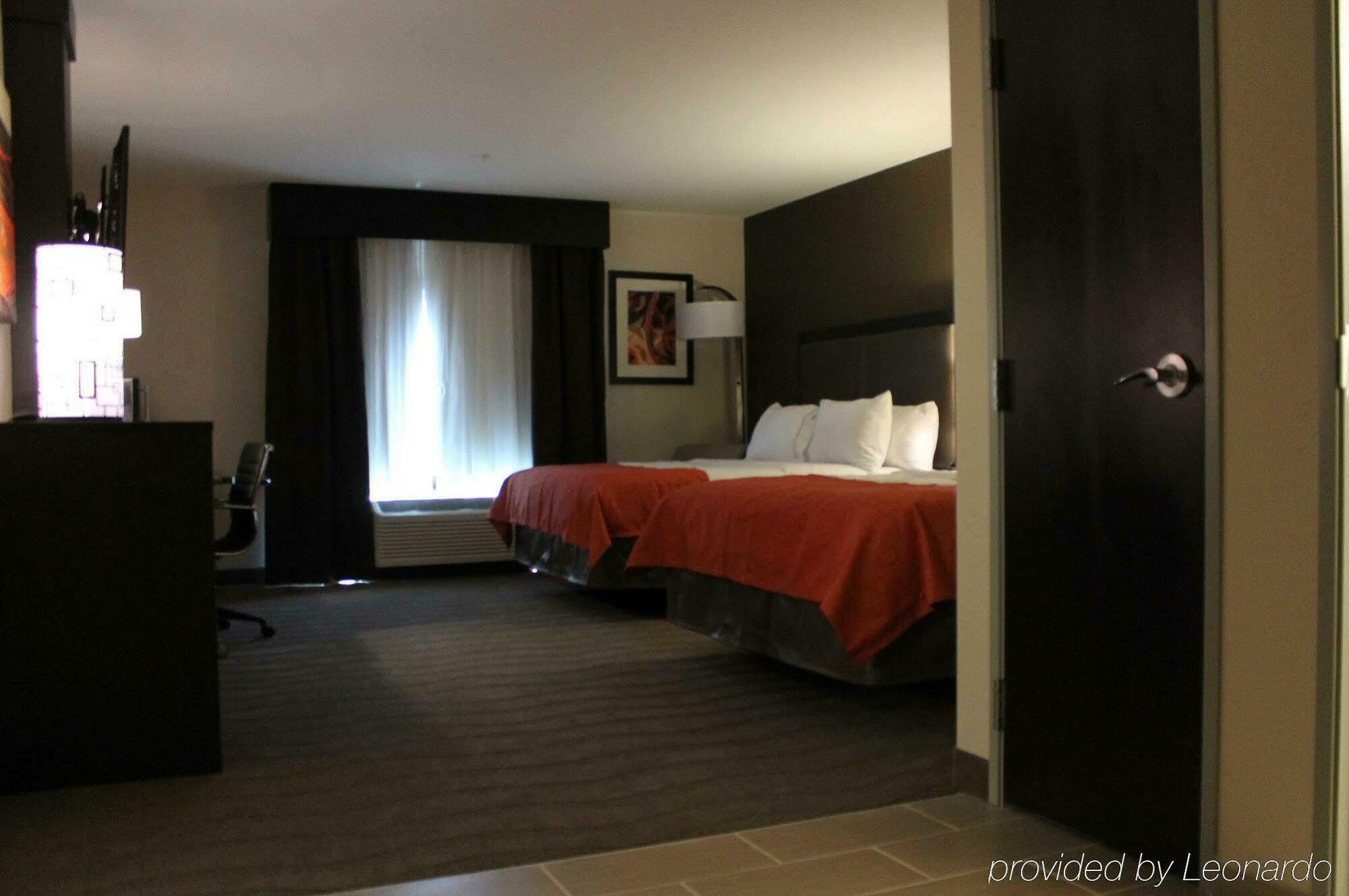 Holiday Inn Express Hotel & Suites Glasgow By Ihg Экстерьер фото