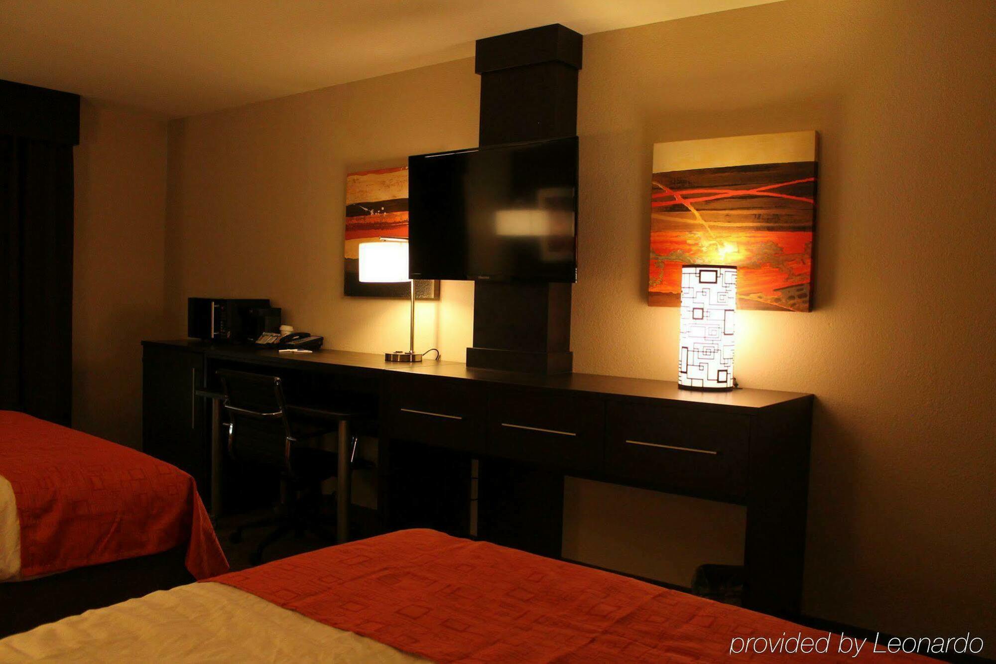 Holiday Inn Express Hotel & Suites Glasgow By Ihg Экстерьер фото