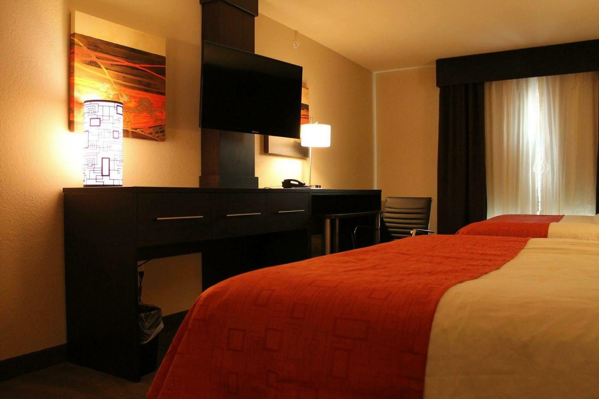Holiday Inn Express Hotel & Suites Glasgow By Ihg Экстерьер фото